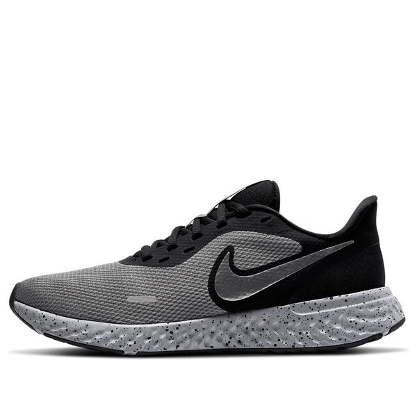 

Кроссовки Revolution 5 премиум Nike, серый