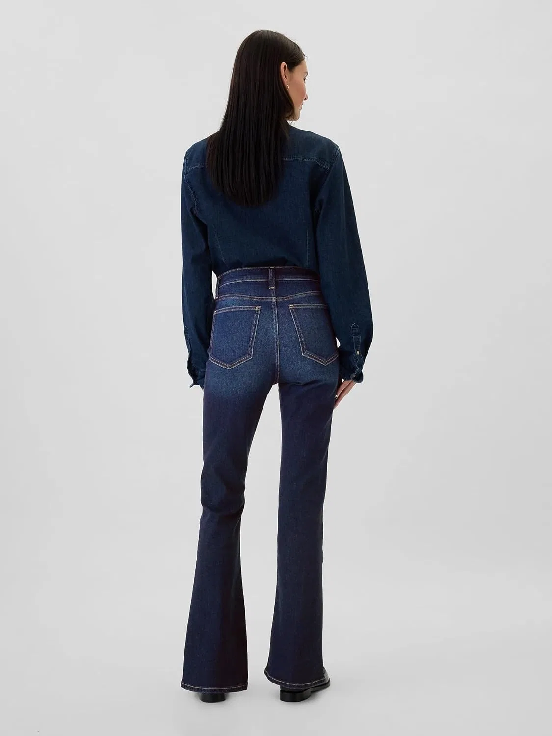 Джинсы GAP Women's High Rise Flare, Dark Wash — фото 4