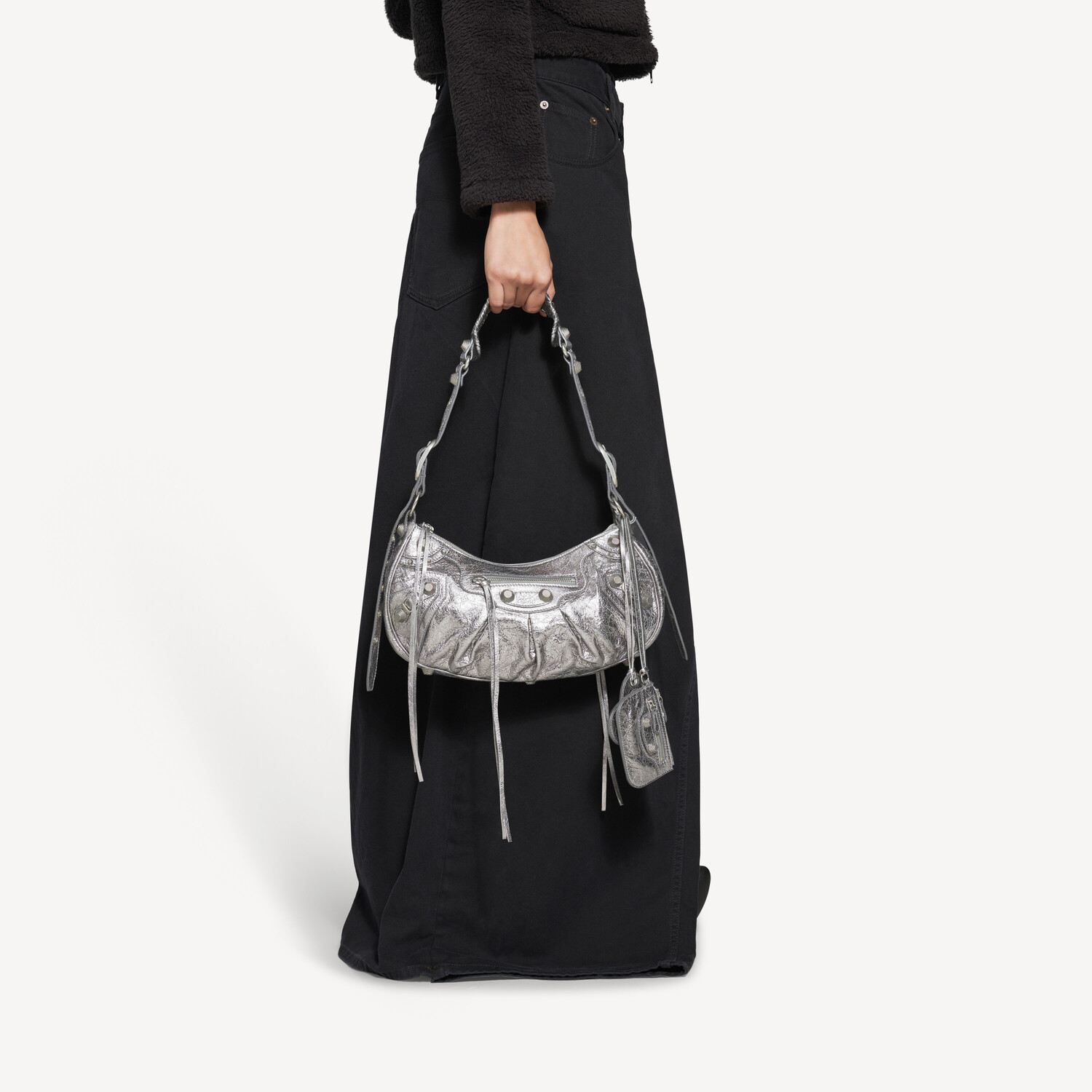 Женская небольшая серебристая сумка на плечо Le Cagole BALENCIAGA, серебряный — фото 4
