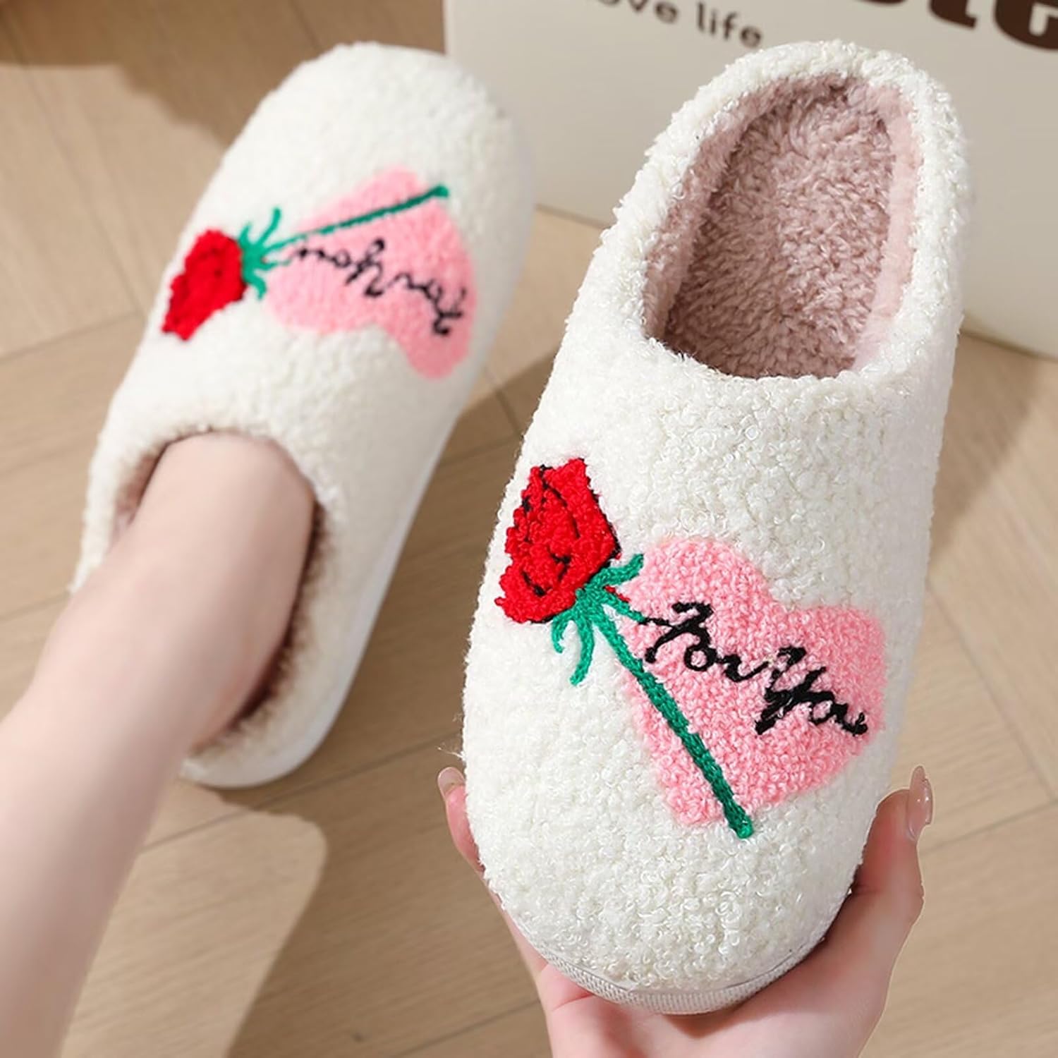 KEYUSHOP Любимые тапочки для женщин и мужчин, пушистые тапочки с сердечком, зимние тапочки для пар, удобные тапочки на слипоне, A — фото 2