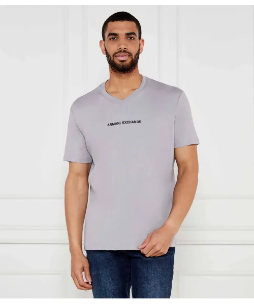 

Футболка Regular fit Armani Exchange, фиолетовый