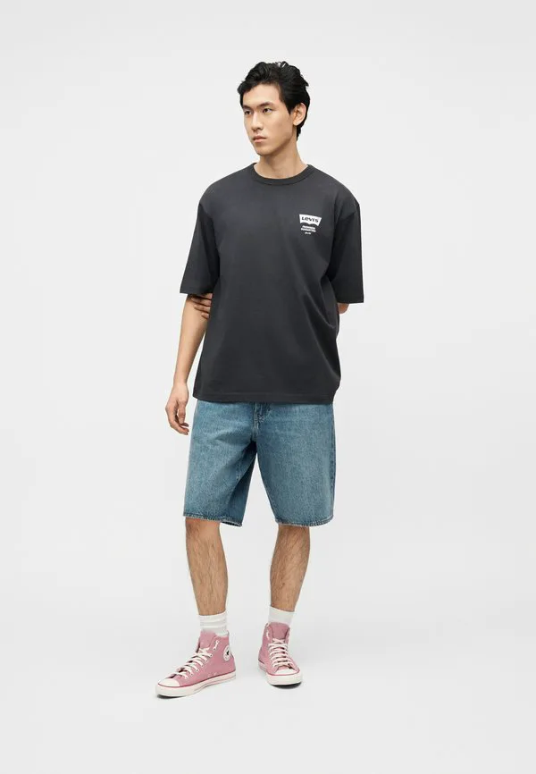Свободная футболка с принтом Levi'S, Dark Phantom/White — фото 2