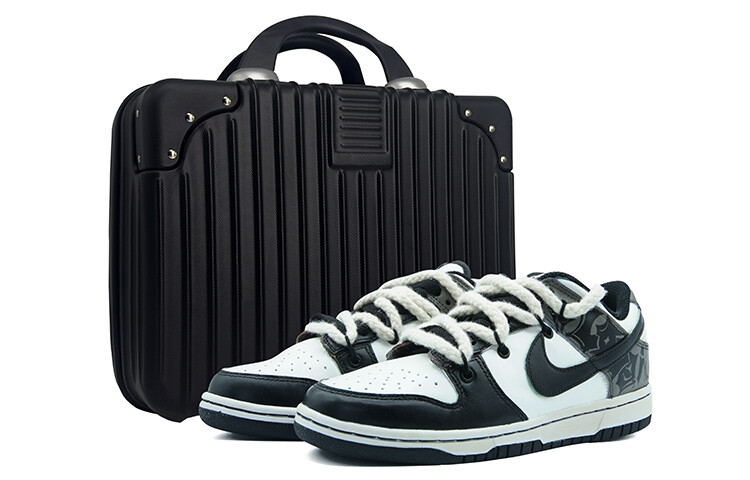 

Кроссовки Nike Dunk Skateboard Shoes Women's Low-Top Black White