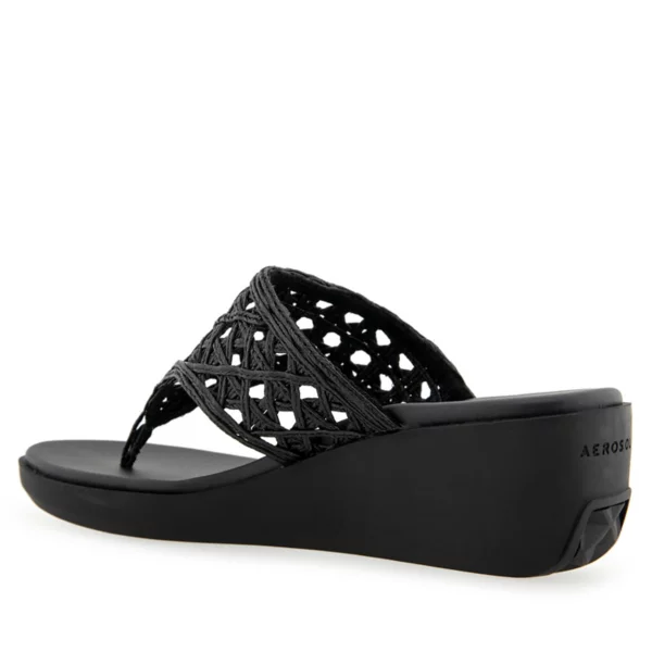 Женские босоножки на танкетке Ivie Aerosoles, цвет black raffia — фото 3