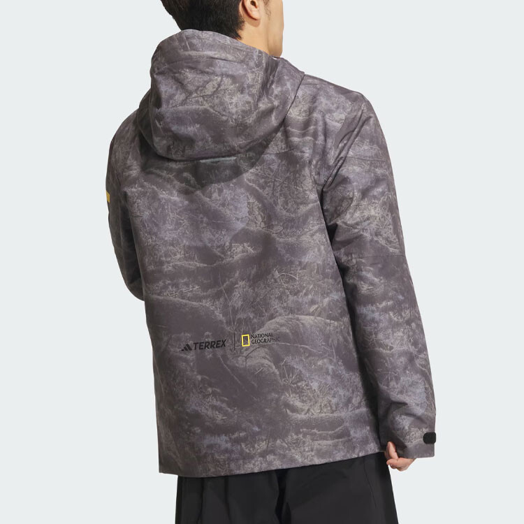 National Geographic X ALLOVER PRINT Куртка мужская для активного отдыха, серебристо-фиолетовая Adidas, серебристо-фиолетовый — фото 3