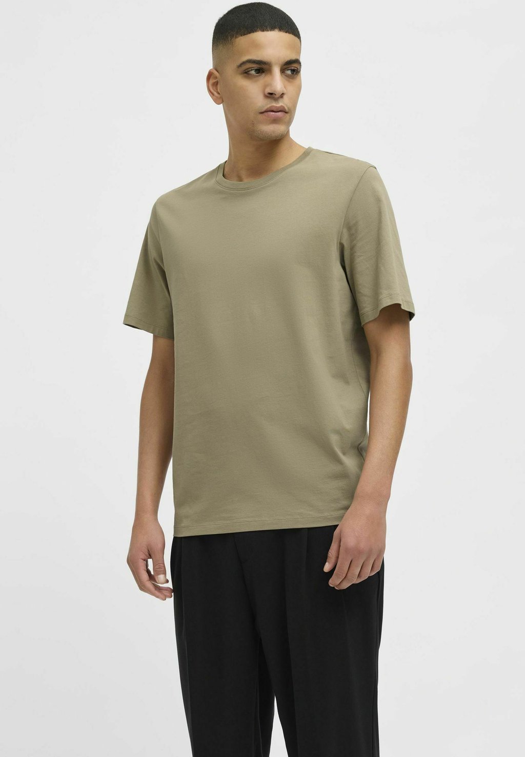 

Базовая футболка O NECK Jack & Jones, бежевый