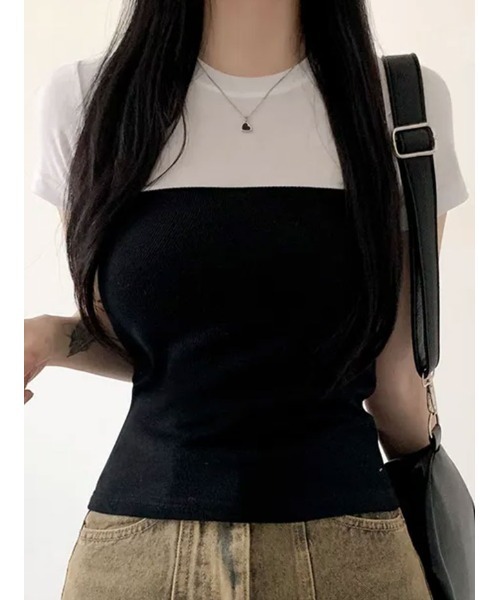 

Футболка с короткими рукавами и открытой грудью NANAHACHI, черная