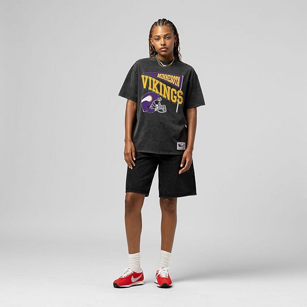 

Женская черная футболка Minnesota Vikings Team Dynamic boyfriend Mitchell & Ness, Черный, Женская черная футболка Minnesota Vikings Team Dynamic boyfriend Mitchell & Ness