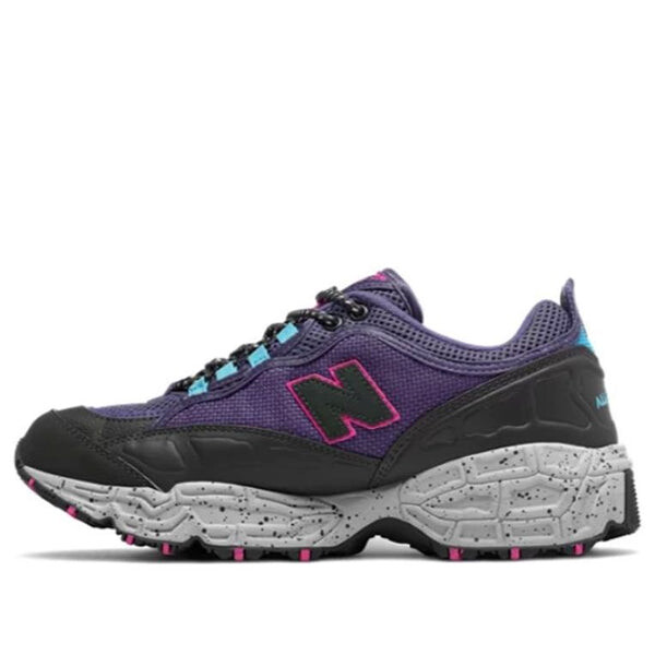 

Кроссовки 801 New Balance, черный