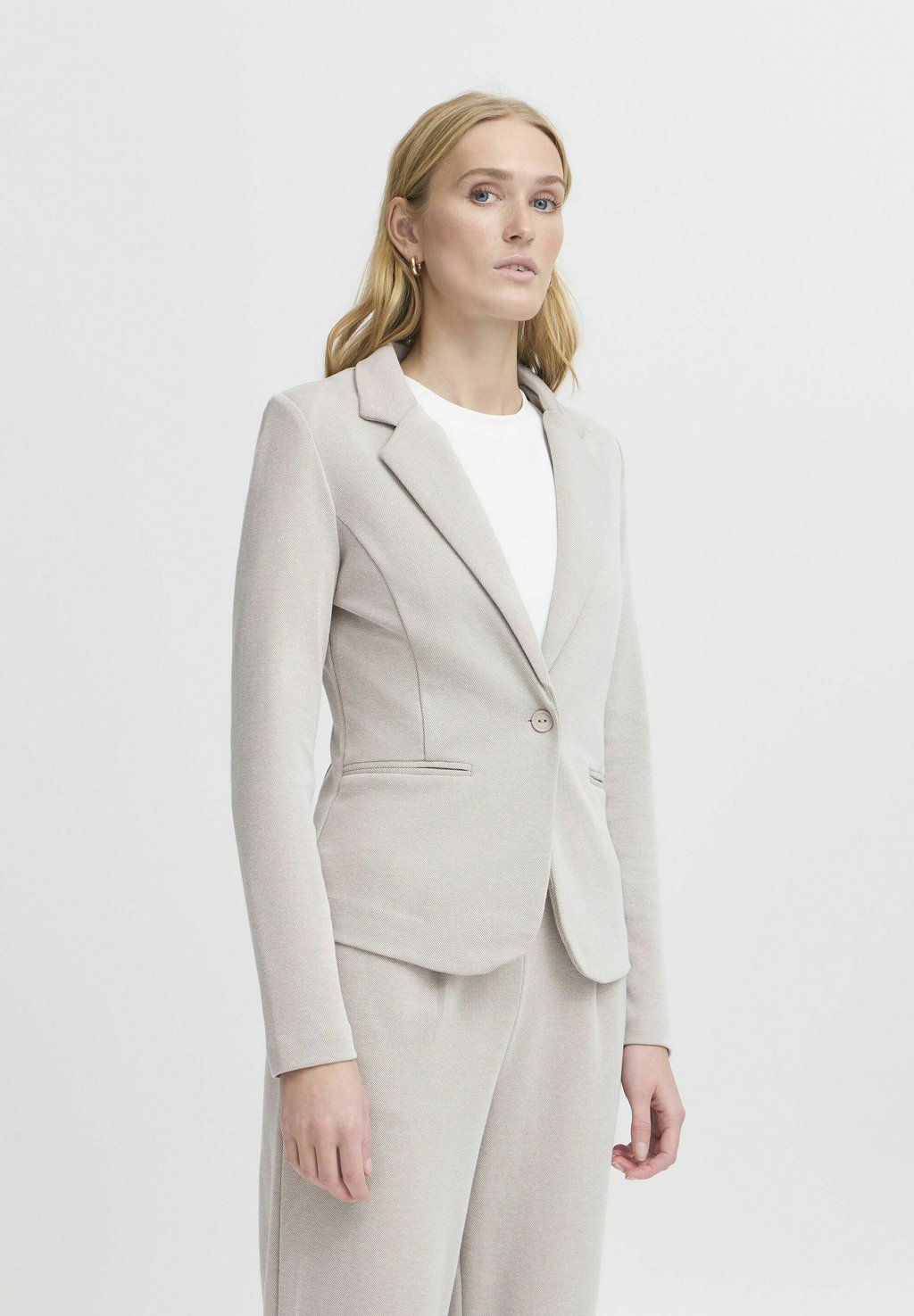 

Блейзер IHKate ICHI, цвет Simply Taupe