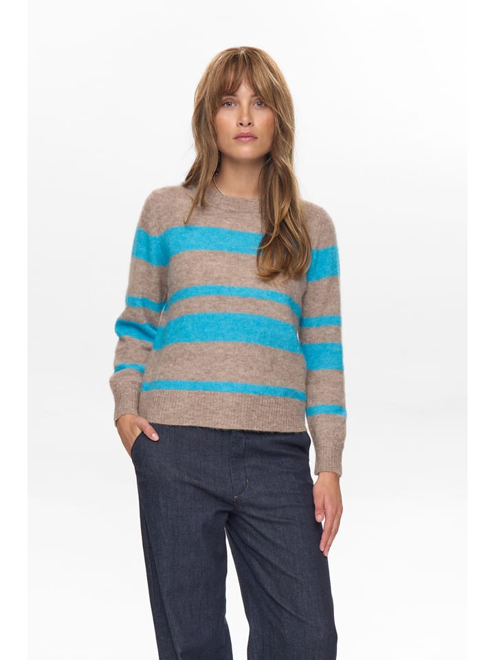 

NÜMPH Свитер "Нюриетта" светло-коричневого/голубого цвета