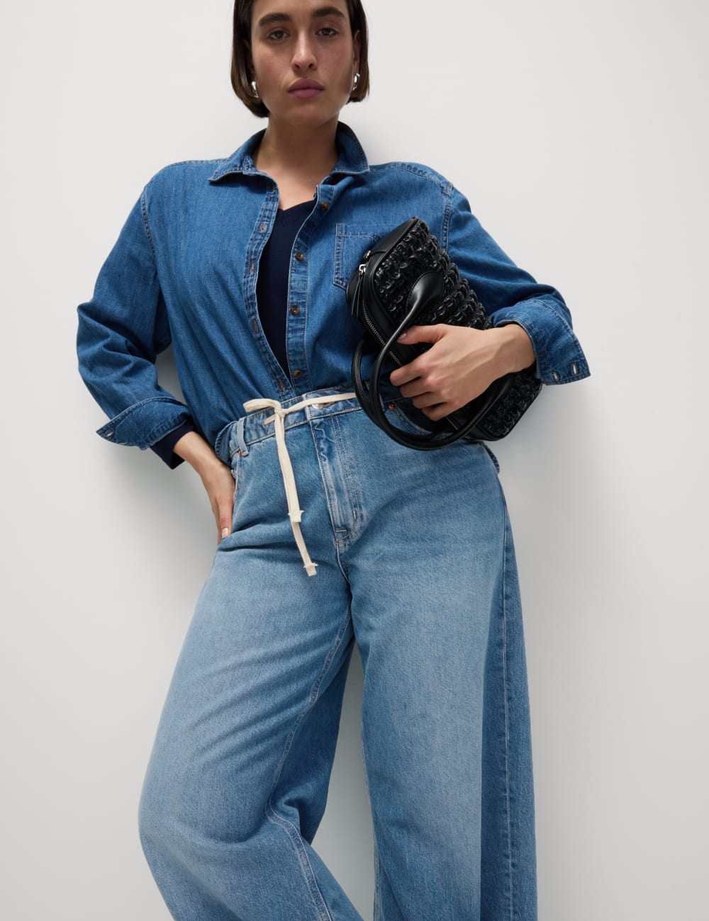 

Джинсы средней посадки Wide Leg с лиоцеллом Marks & Spencer, индиго