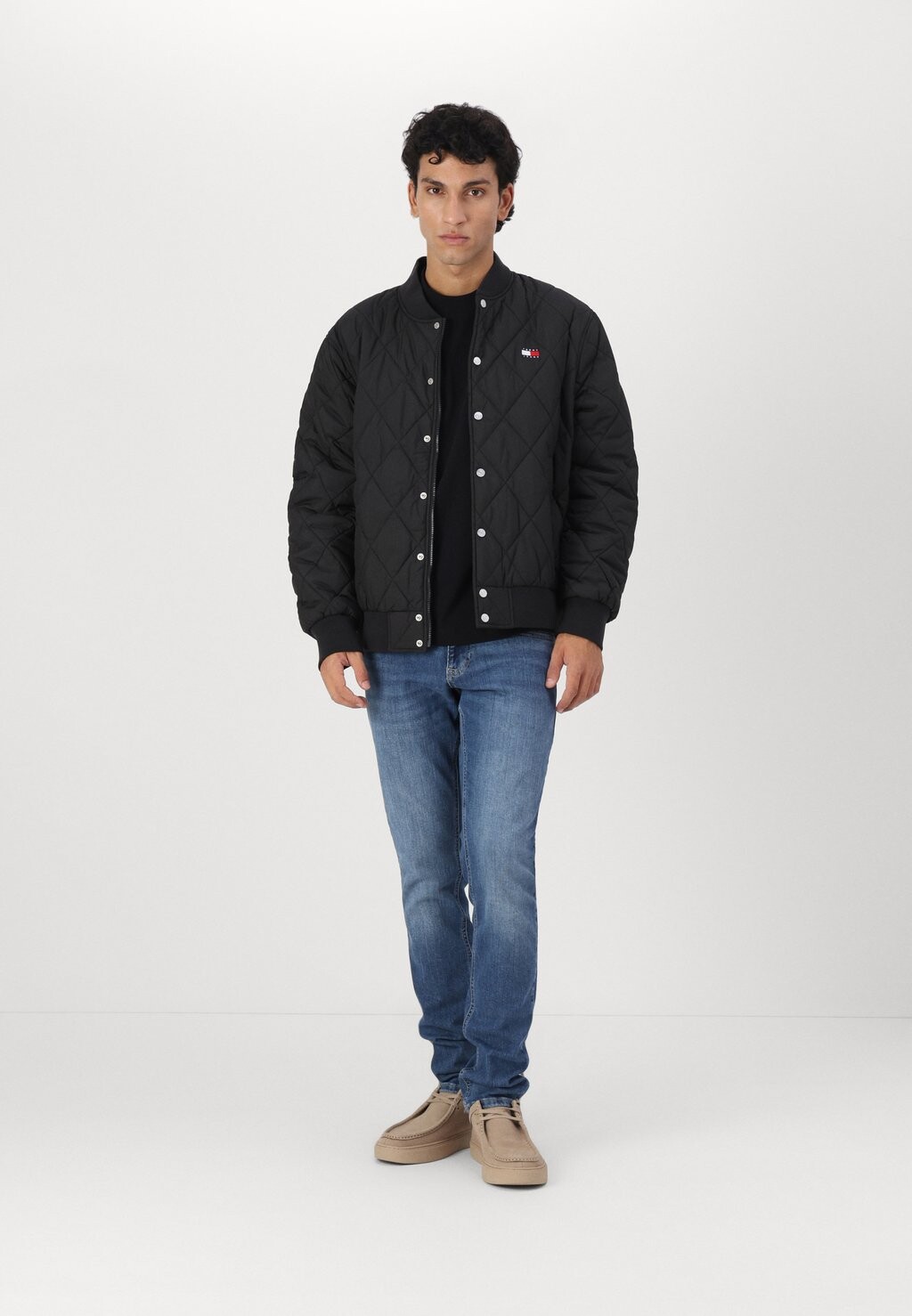

Куртка-бомбер QUILTED Tommy Jeans, черный