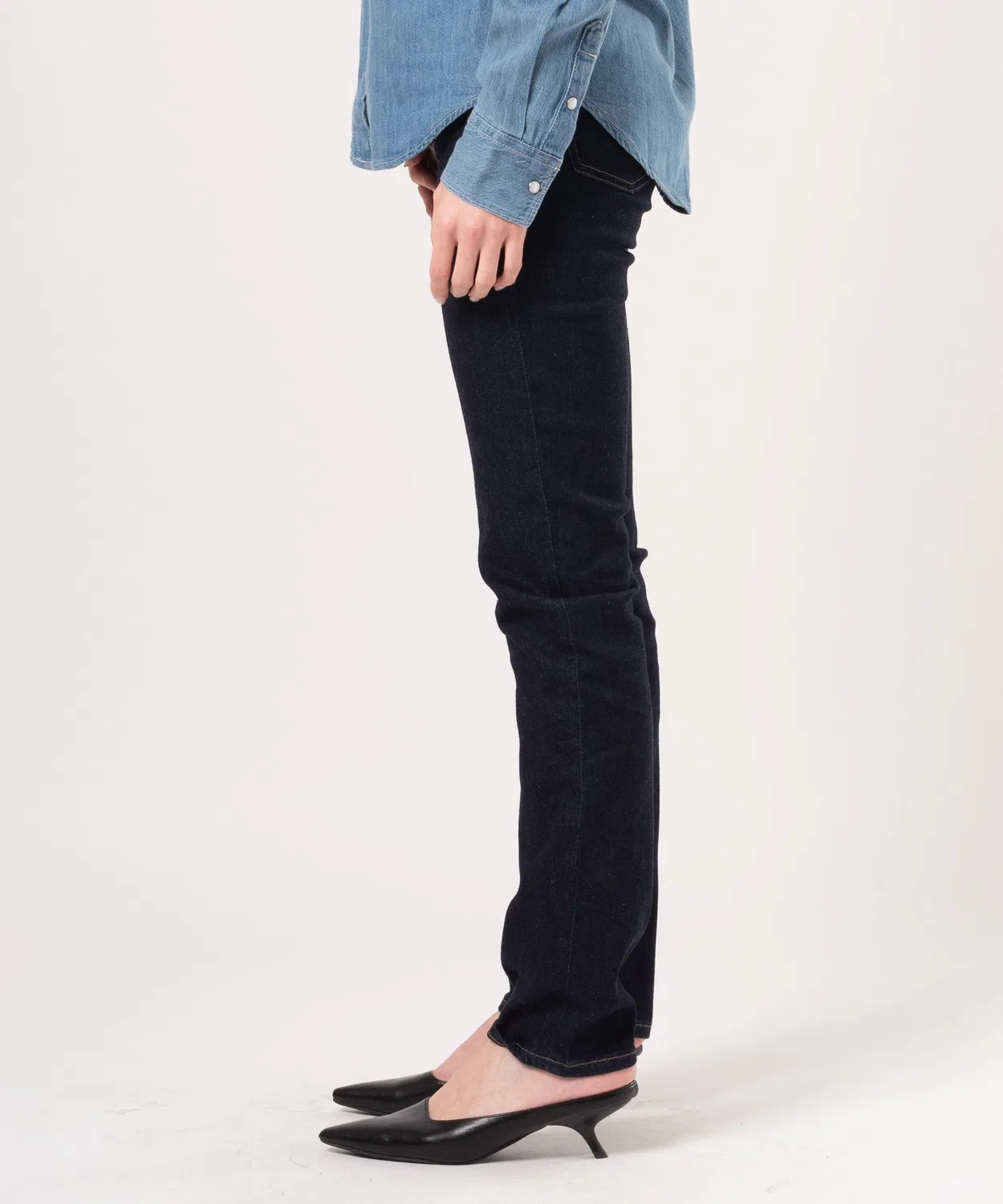 Джинсы высокие прямые Levi's 724 Blue Wave Rinse темно-синий — фото 2