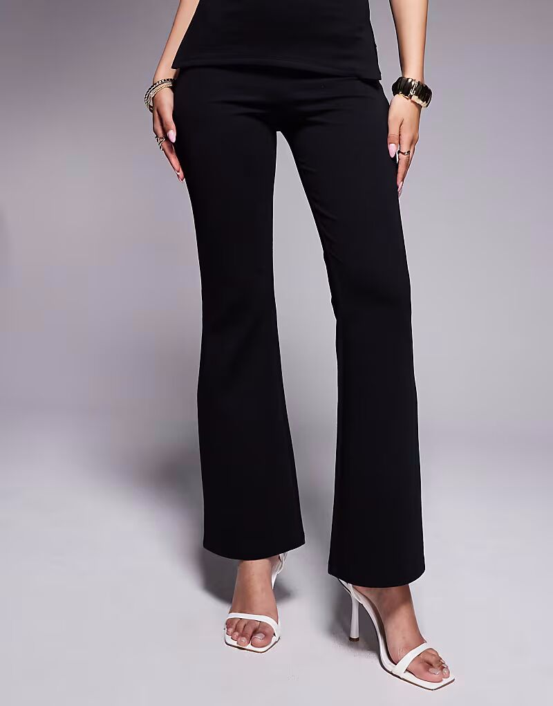 

Черные брюки-клеш от ASOS DESIGN