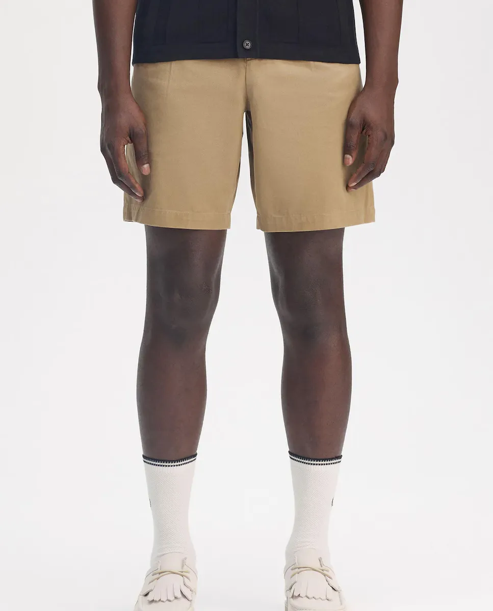 

Мужские шорты с задним карманом и пуговицей Fred Perry, светло-коричневый