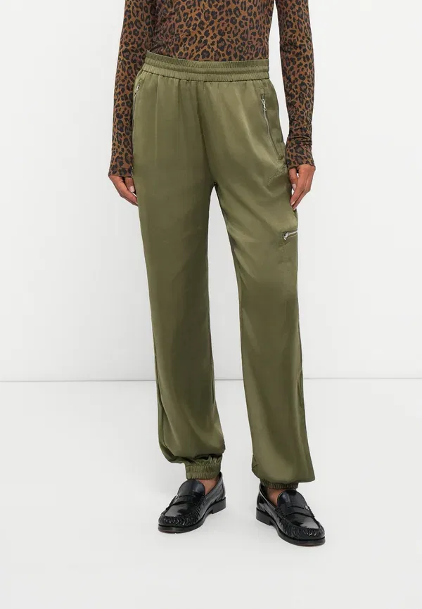 Брюки Lacoste, оливковый