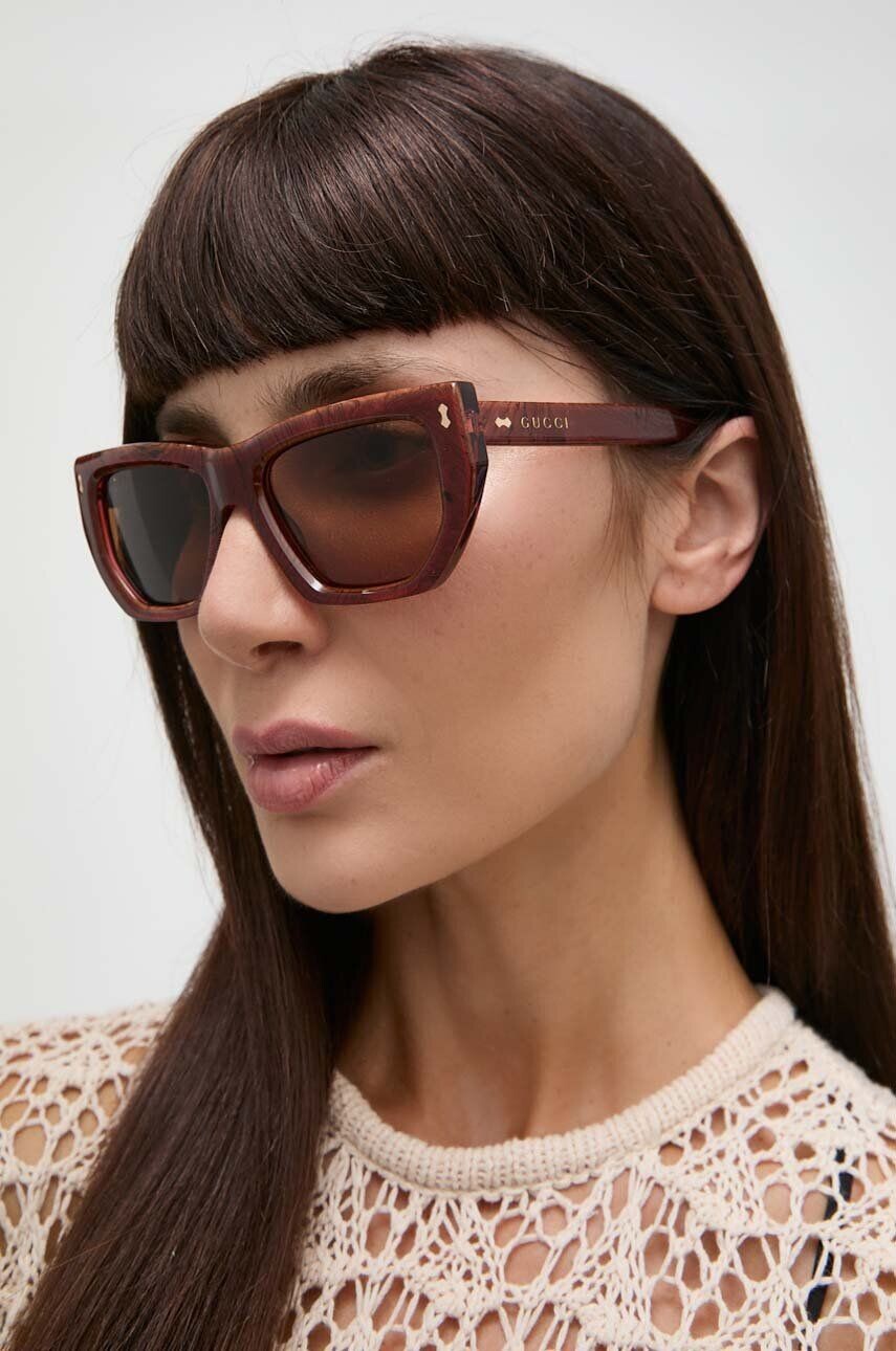 

Солнцезащитные очки Gucci, розовый