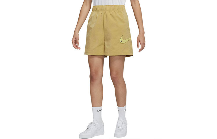 

Женские повседневные шорты Nike, цвет Barley yellow