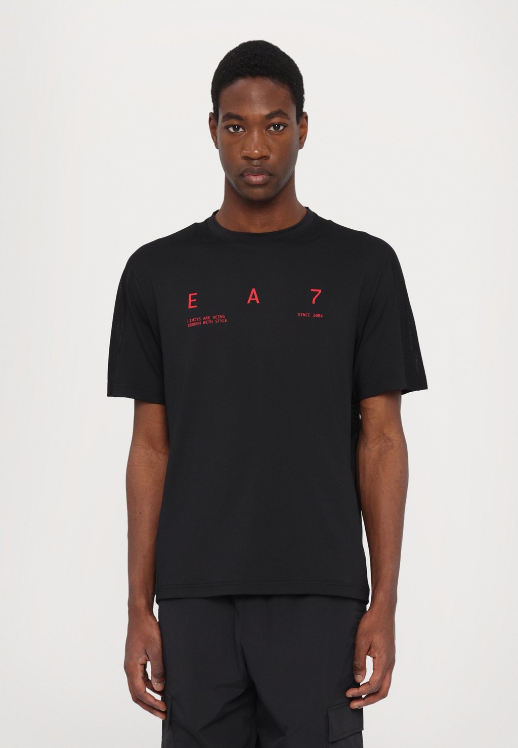 

Футболка с принтом EA7 Emporio Armani, черный
