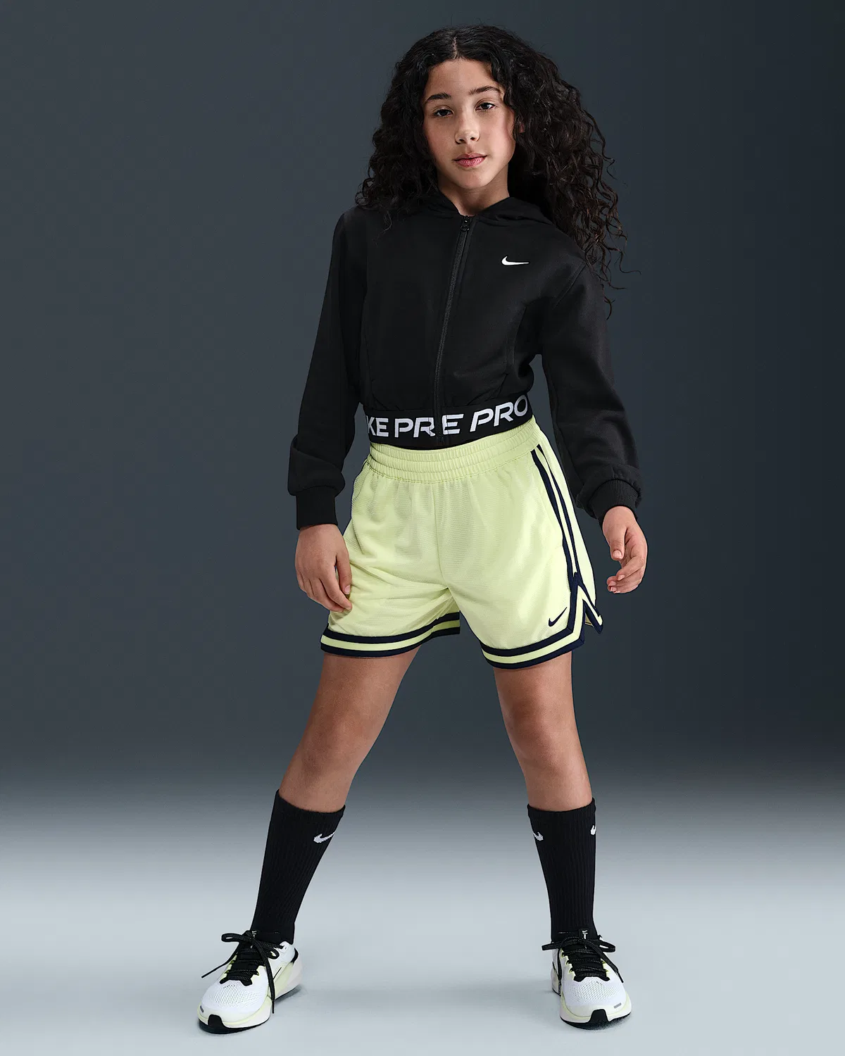 Детская (девичья) флисовая кофта Nike Pro Fleece Dri-FIT на молнии, Black/Black/Black/White — фото 4
