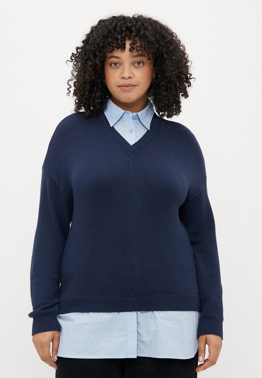 

Джемпер ONLY Carmakoma CARDAGMAR COLLAR MIX, Night Sky/Kentucky Blue/Dark Blue