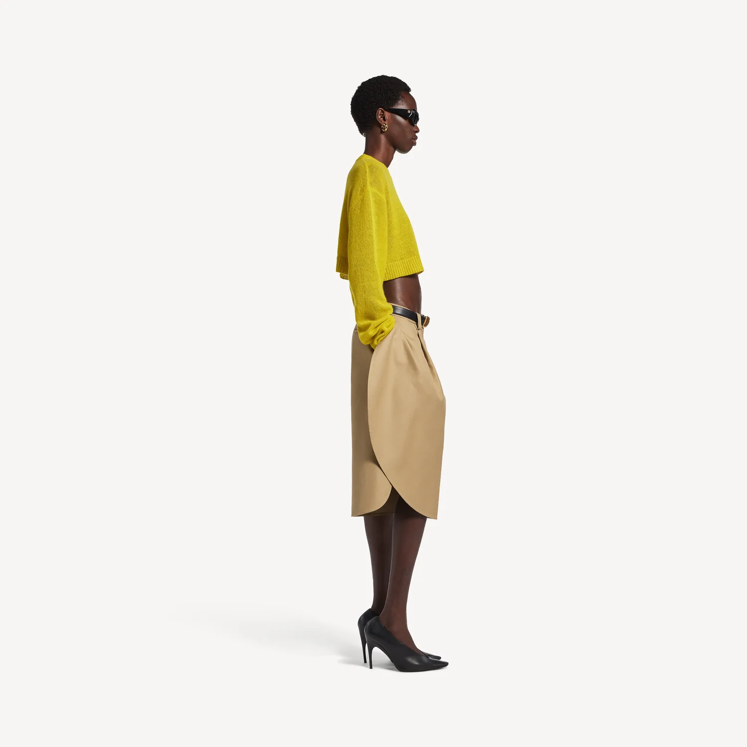 BALENCIAGA Женский укороченный свитшот темно-желтого цвета — фото 3