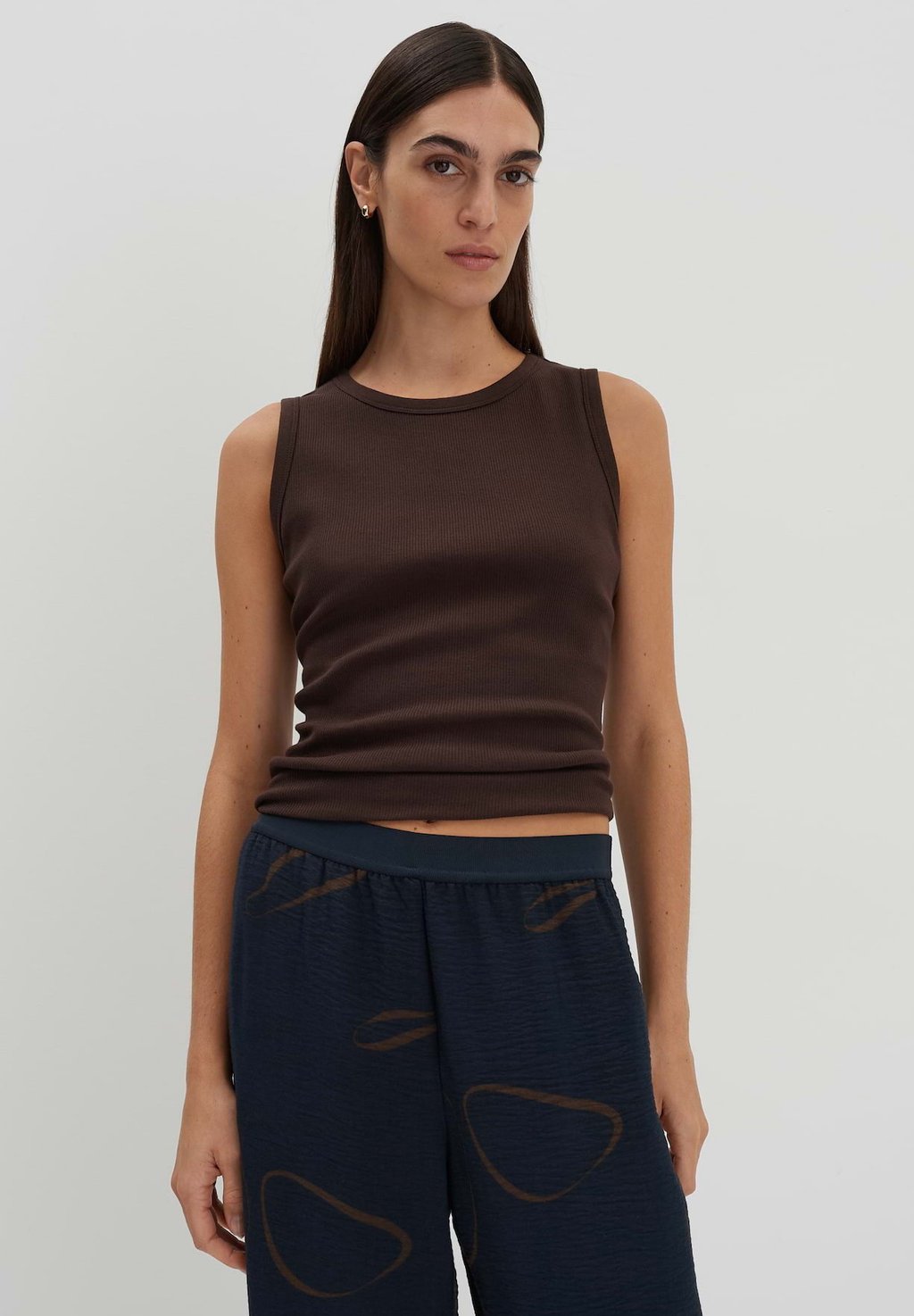 

Топ SLIM FIT RIB someday., коричневый