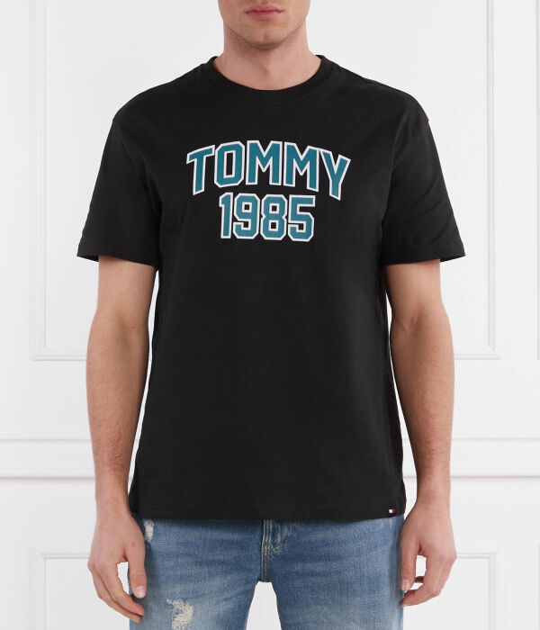 

Футболка мужская Tommy Jeans университетская, черный