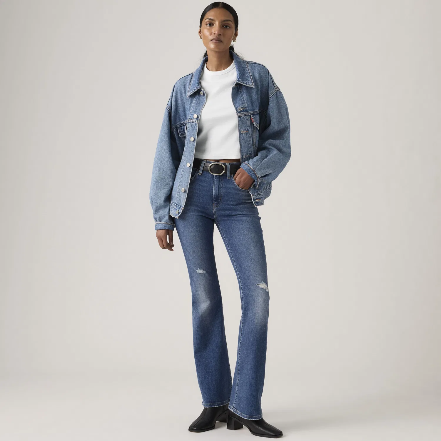 726 Женские джинсы с высокой посадкой и расклешенными штанинами Levi's, Medium Wash