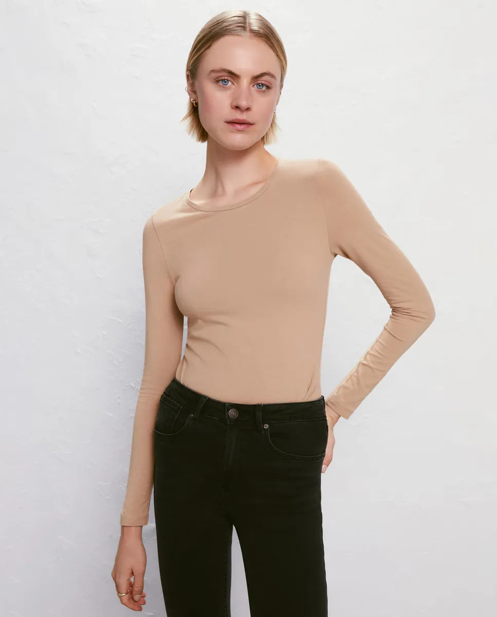 

Женская базовая футболка с длинными рукавами и круглым вырезом Easy Wear, цвет Camel