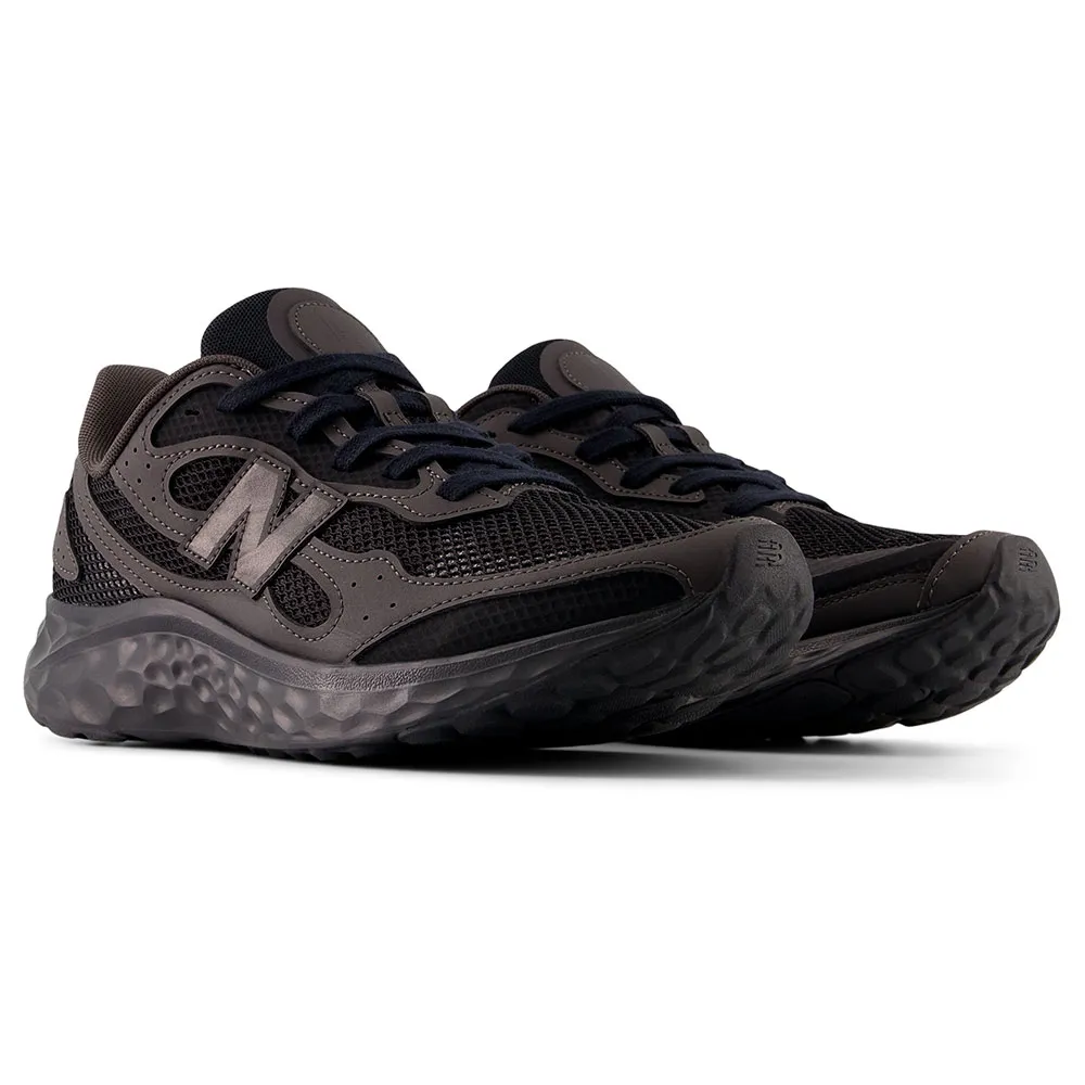 

Кроссовки New Balance Fresh Foam Arishi V4 Tiralux, черный