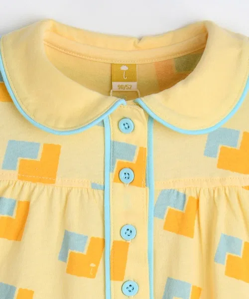 Детское платье с жёлтым узором moimoln Matching, жёлтое — фото 3