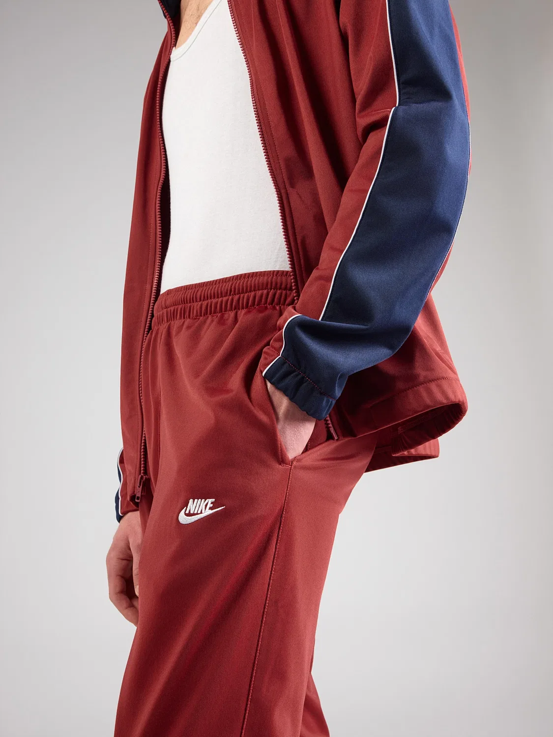 Обычный спортивный костюм 'CLUB' Nike Sportswear, Red — фото 2