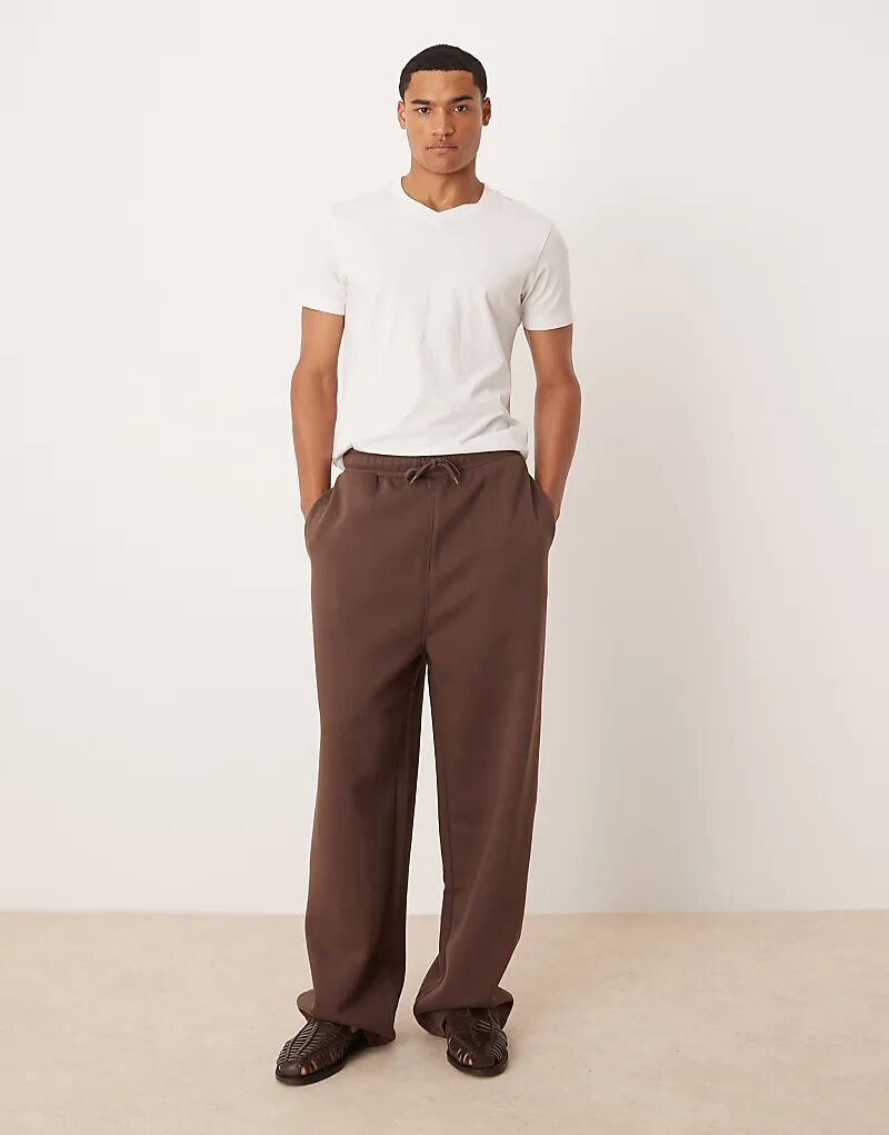 

Широкие спортивные брюки ASOS DESIGN Essential коричневого цвета