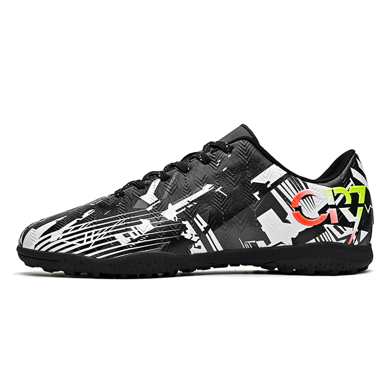 

Кроссовки для футбола низкие детские подростковые Cushioning Rebound Abrasion Resistant PROTECTCAMEL, черный turf