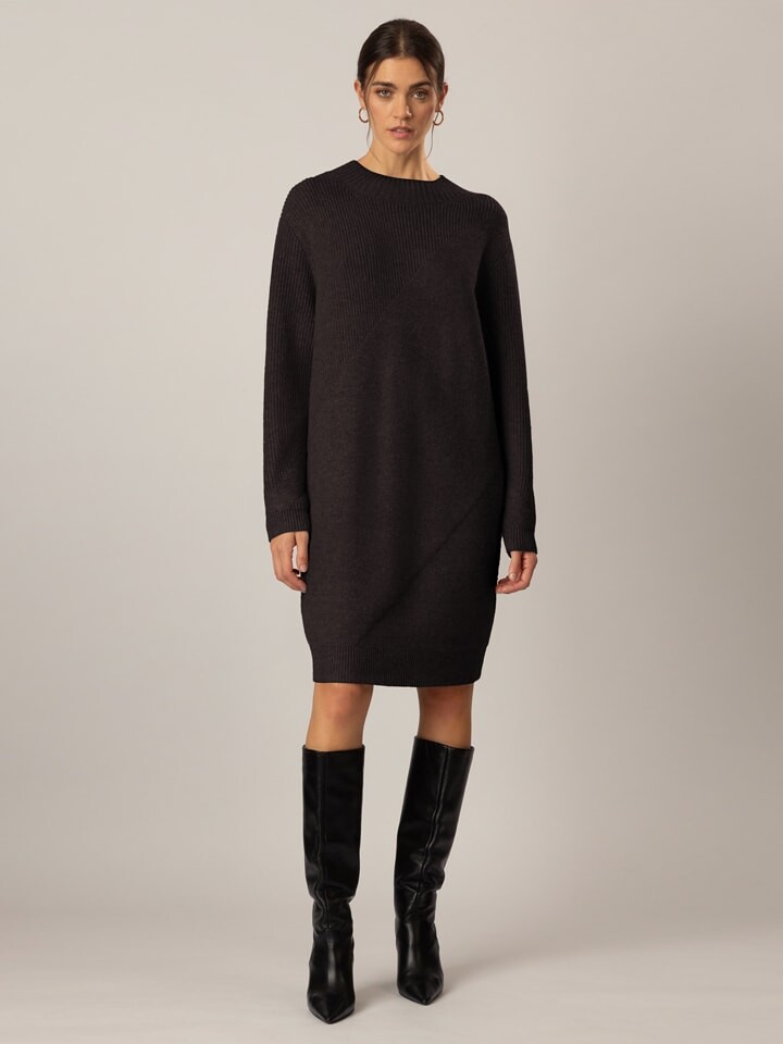 

Платье до колена APART Strickkleid, черный