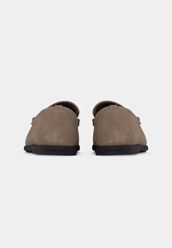 Туфли-лоферы Calvin Klein Low prof loafer slip ons, пустынный серо-коричневый — фото 4
