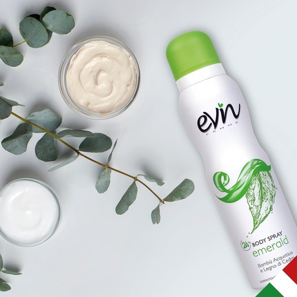 Женский дезодорант Femme for Women Spray Emerald Aquatic Bamboo and Cedarwood 24h Active Formula Dermatologically Tested 150ml — фото 3