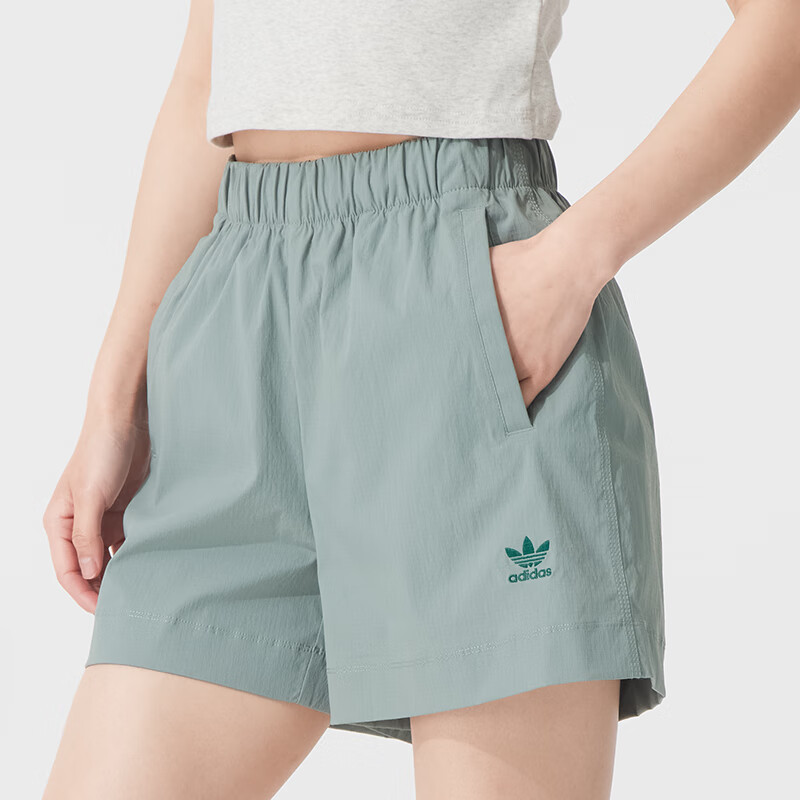 Adidas Originals Женские повседневные шорты зеленого цвета — фото 4