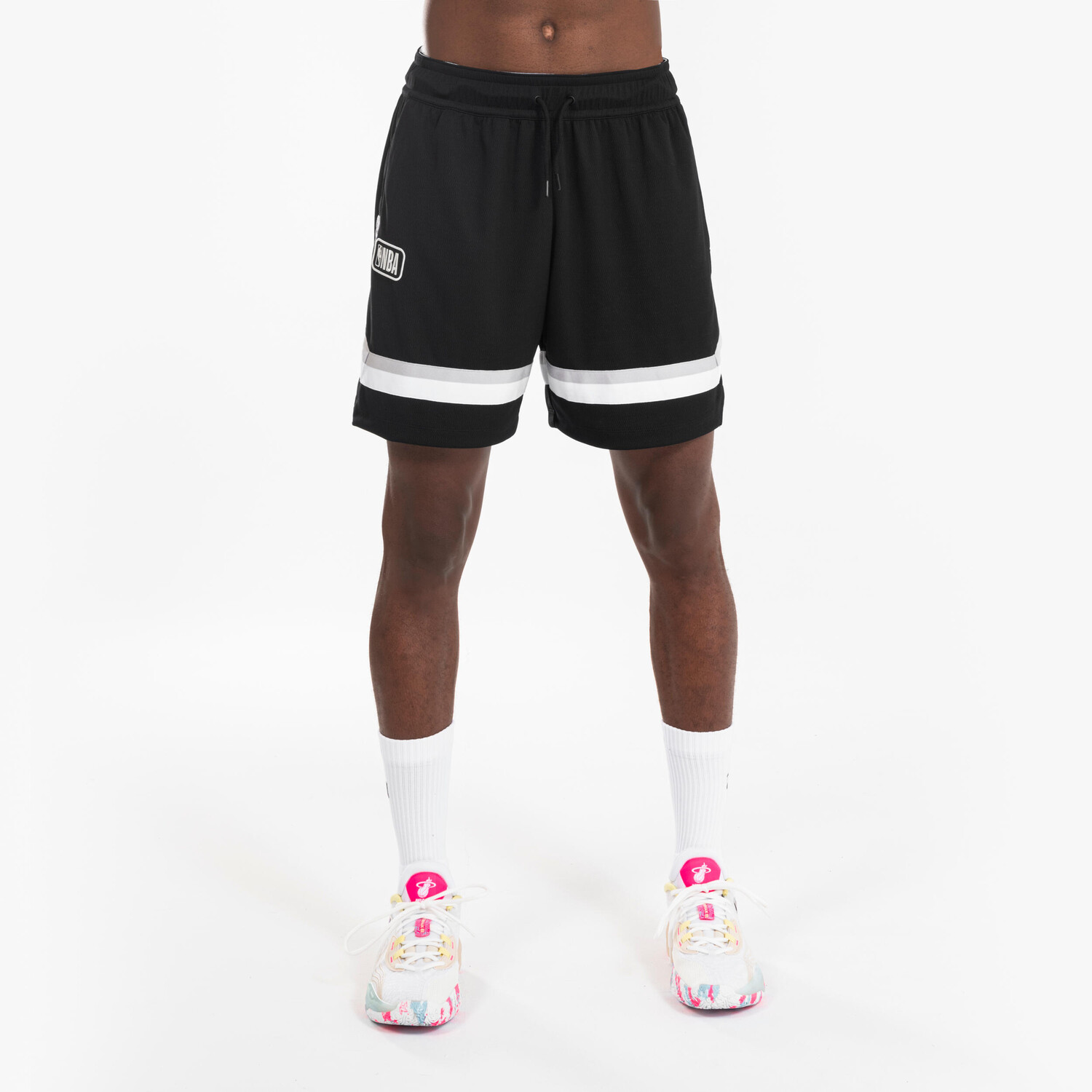 

Мужские/женские баскетбольные шорты NBA SH 900 - черные Tarmak