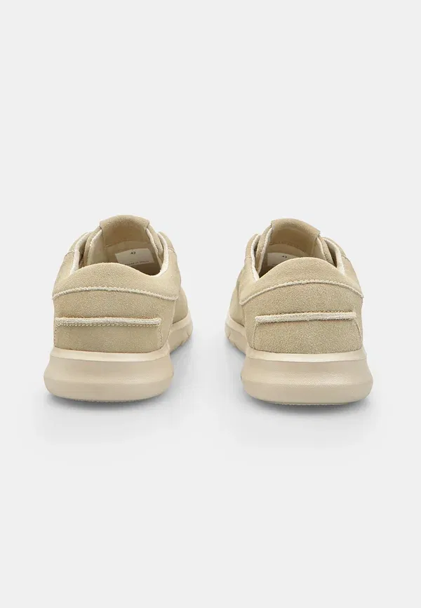 Кеды Bata, модель Casual lace ups, бежевый — фото 4