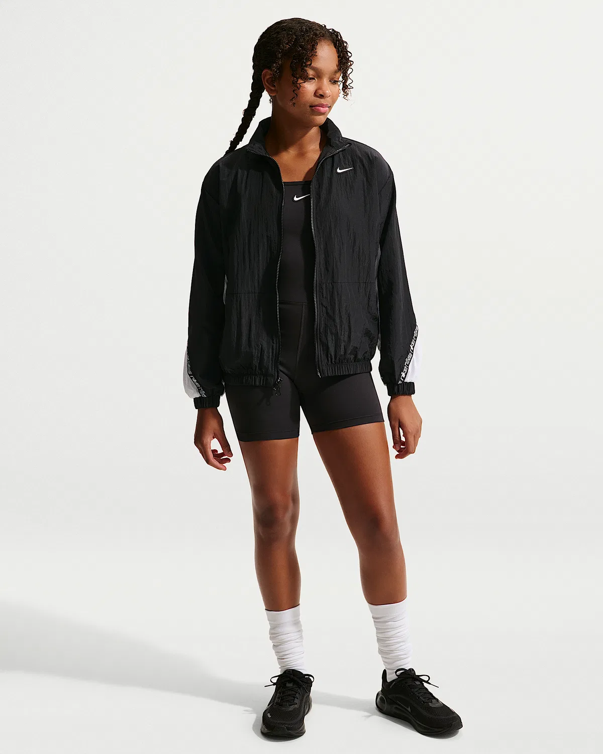 Детская (для девочек) куртка Nike Sportswear, Black/White/Black/White — фото 4