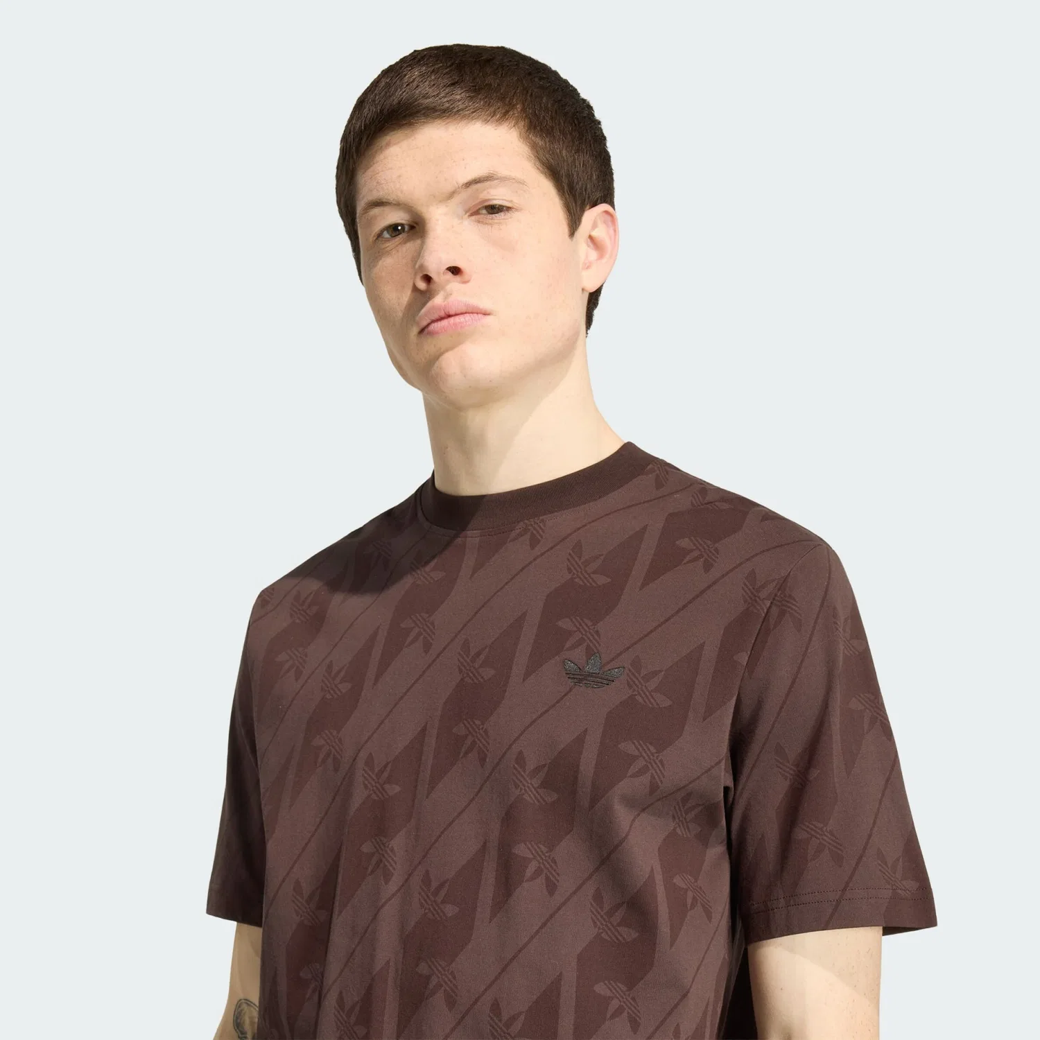 Футболка Adidas Originals коричневого и темно-коричневого цвета — фото 4