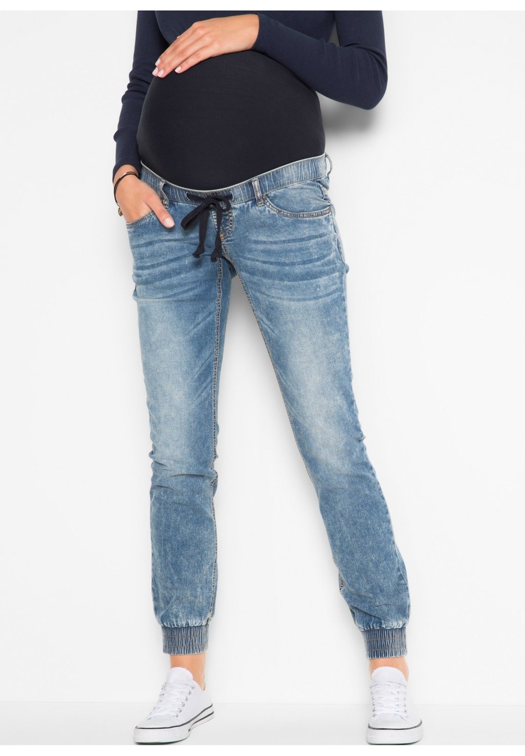 

Джинсы облегающего кроя UMSTANDS JOGGER-STIL MIT BINDEBAND bonprix, светло-голубой