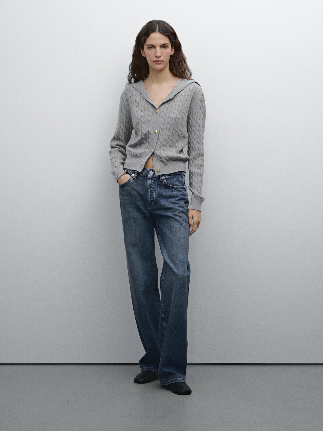 

Кардиган из 100% хлопка, вязка косами Massimo Dutti, серый
