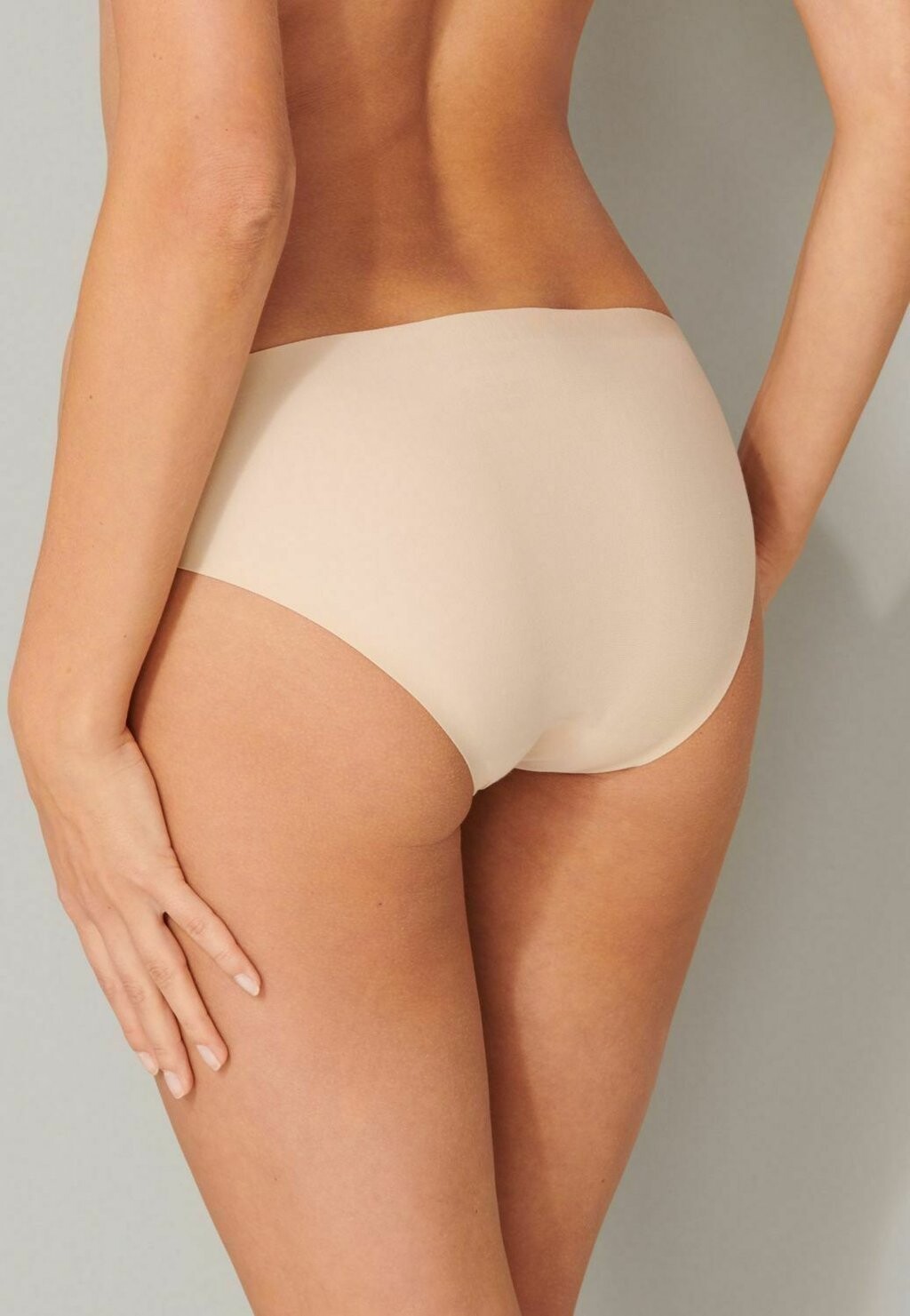 

Трусы INVISIBLE 3 PACK Schiesser, песочный