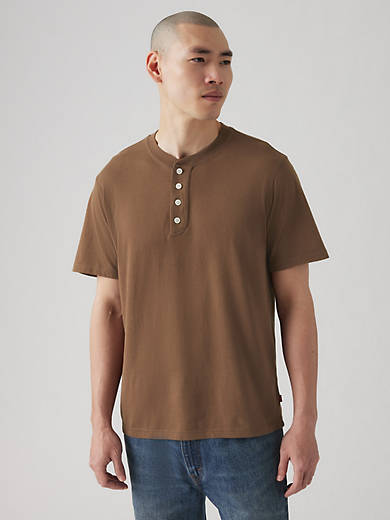 

Хенли с коротким рукавом и четырьмя пуговицами Levi's, цвет Rain Drum - Brown