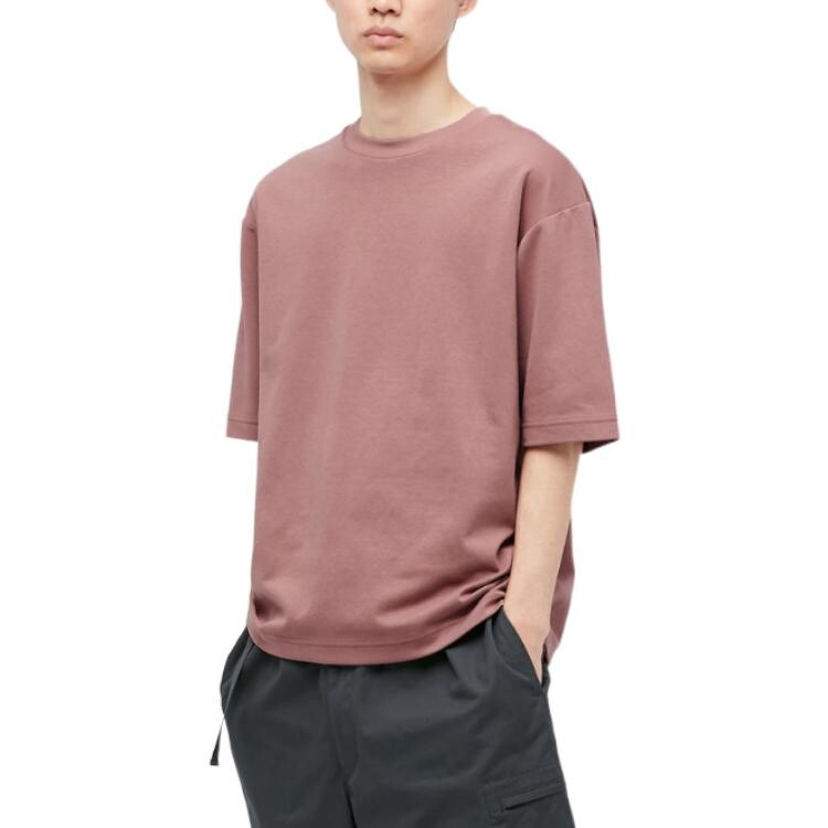Футболка унисекс персиково-розовая Uniqlo, розовый — фото 2