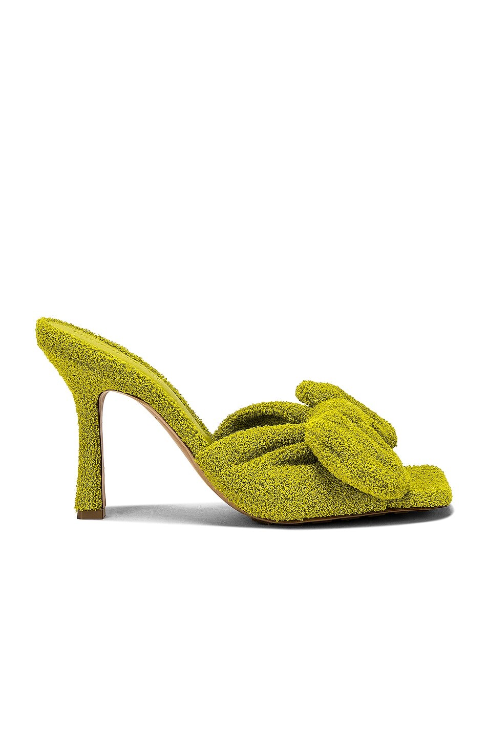 Эластичные сандалии-мюли Bottega Veneta, цвет Kiwi